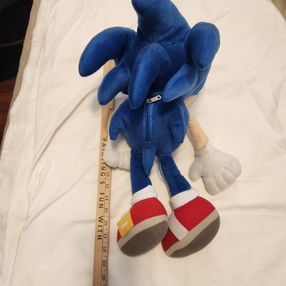 Sonic the hedgehog  16" plush - Picture 5 of 5